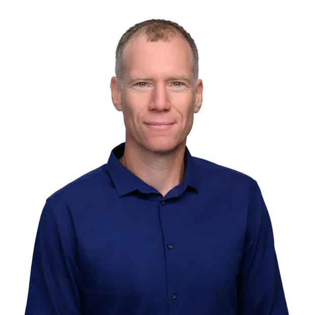 Yaniv Sulkes - VP of Automotive at Hailo AI